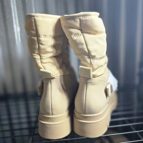 Non-Slip Mid-Calf Waterproof Snow Boots Off white Excellent condition - Picture 4 of 7